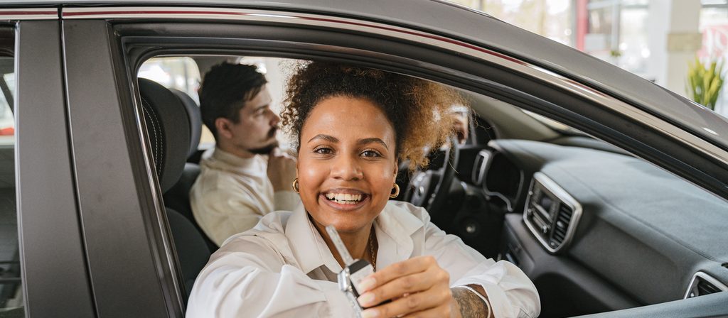 Assurance auto jeune conducteur en Suisse romande: comment réduire sa prime